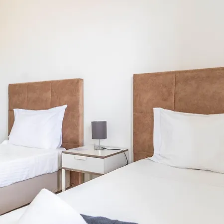 アパート Mae De Deus ポンタ・デルガダ